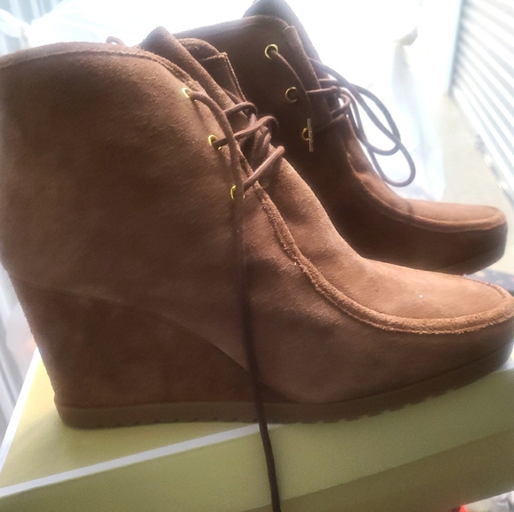 Wedge tan size 11 women's boots - Picture 1 of 7
